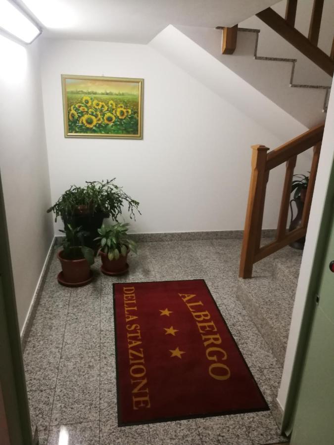 Albergo Della Stazione Cairo Montenotte Eksteriør billede