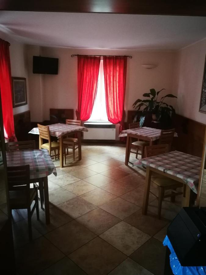 Albergo Della Stazione Cairo Montenotte Eksteriør billede