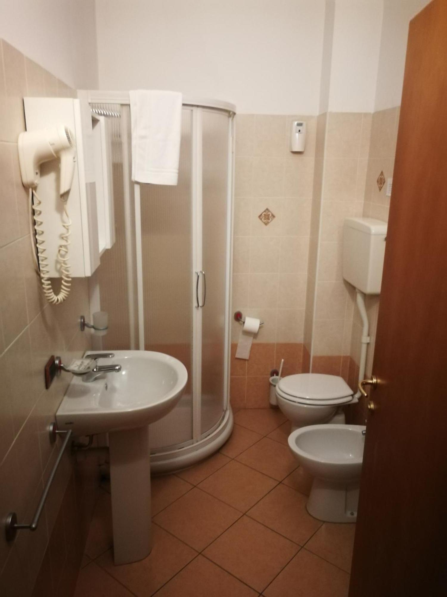 Albergo Della Stazione Cairo Montenotte Værelse billede